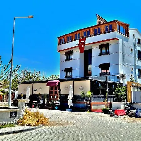 Malena Boutique *